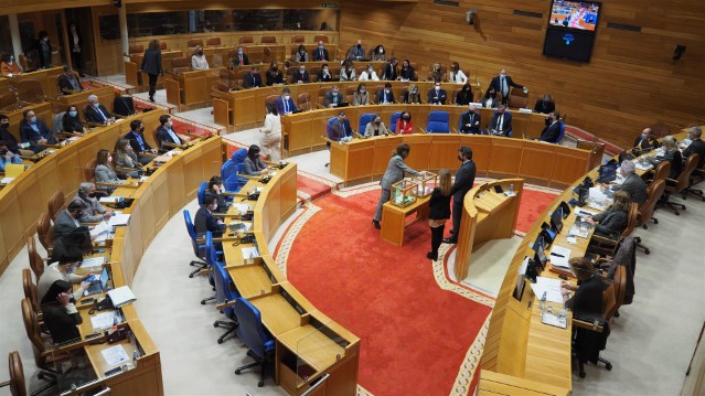 O Pleno do Parlamento elixe a un integrante do Consello de Contas e tres do Consello Consultivo de Galicia