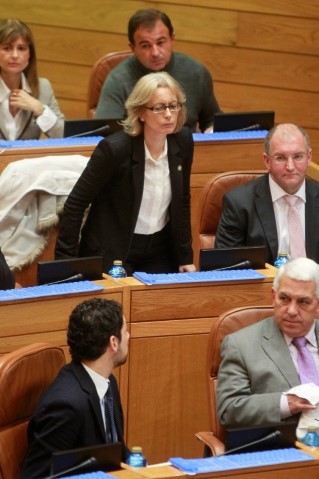 Tres deputadas e un deputado toman posesión no Pleno do Parlamento