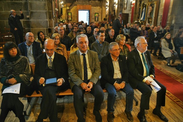 Santalices celebra o compromiso para impulsar o uso do galego nos camposantos e actos fúnebres