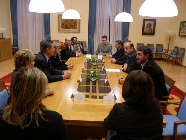 A directora xeral da Unesco visita o Parlamento de Galicia