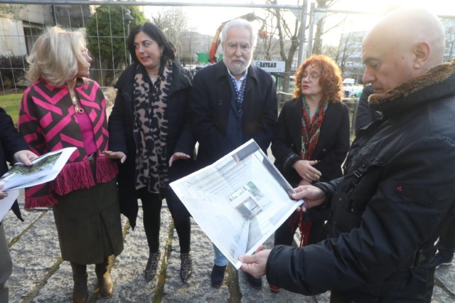 A Mesa do Parlamento de Galicia supervisa o inicio das obras de mellora da accesibilidade ao Pazo do Hórreo