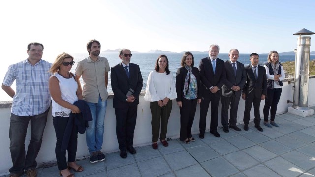 Unha delegación da Asemblea dos Azores coñece actividades vinculadas ao sector marítimo galego