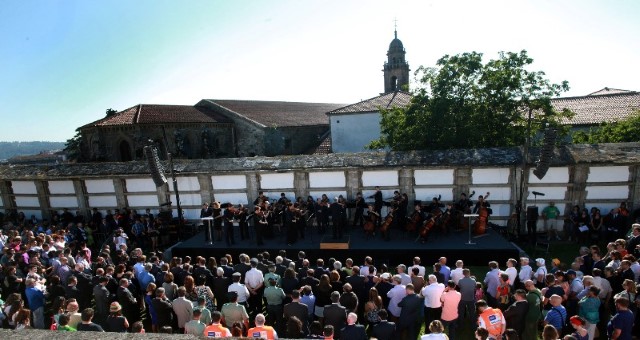 O Parlamento de Galicia agradece a participación das persoas que asistiron á homenaxe dedicada ás vítimas do accidente ferroviario