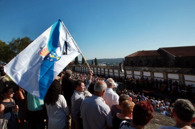 O Parlamento de Galicia agradece a participación das persoas que asistiron á homenaxe dedicada ás vítimas do accidente ferroviario