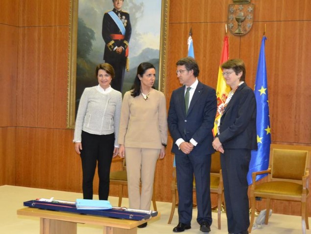 A presidenta do Parlamento de Galicia, acompañada polo presidente da Xunta, a presidenta do Parlamento de Bruxelas Capital, e a presidenta do Parlamento das Illas Baleares e presidenta da COPREPA (á súa dereita)