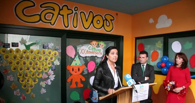 Pilar Rojo participa na conmemoración do XX aniversario das escolas infantís "Cativos "