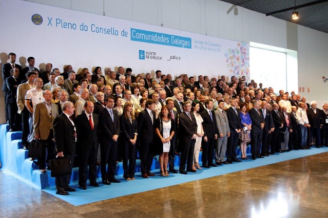 A presidenta do Parlamento de Galicia asistiu á inauguración do Plenario do Consello de Comunidades Galegas