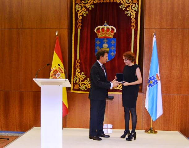 O presidente da Xunta entregou a Medalla de Ouro de Galicia, a título póstumo, a unha das fillas de Ceferino Díaz