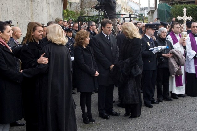 Pilar Rojo representa ao Parlamento de Galicia no enterro de Manuel Fraga