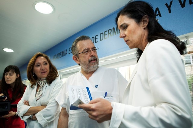 O Parlamento de Galicia sumouse á campaña de sensibilización  sobre o melanoma