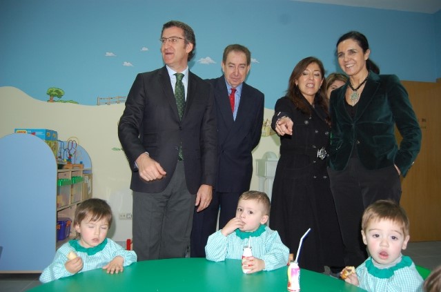 Pilar Rojo asistiu esta mañá ao acto inaugural da Escola Infantil da Cañiza, presidido polo titular da Xunta, Alberto Núñez Feijóo
