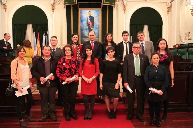 Pilar Rojo asistiu en Pontevedra á entrega dos  “Premios de Investigación 2011” e “Premios Novos Valores 2012”