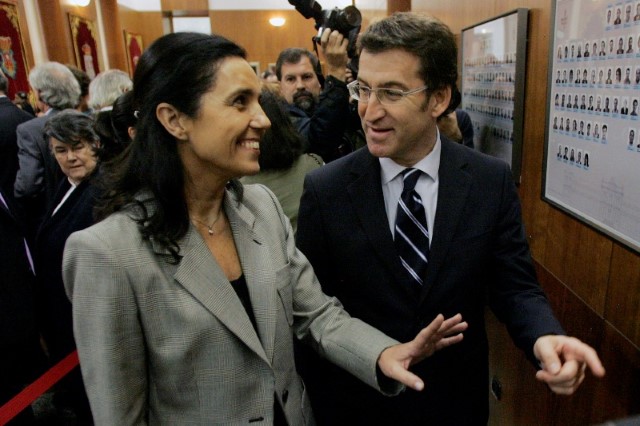 Pilar Rojo reivindica “o papel da política e dos políticos” nun acto de homenaxe aos deputados que integraron o Parlamento de Galicia durante os seus 30 anos de vida