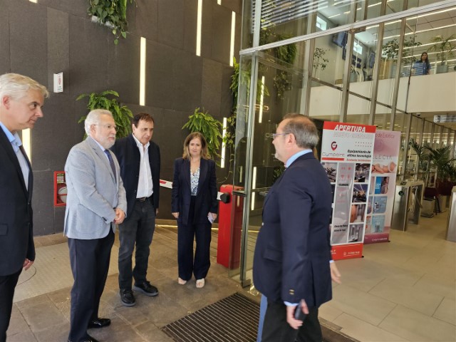 O presidente do Parlamento de Galicia recoñece o labor asistencial da obra social Ospaña