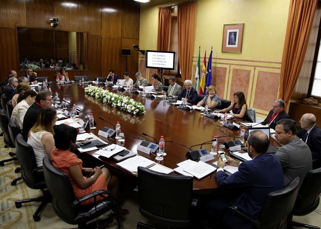 Unha delegación da Rede Galega contra a Pobreza entrégalle ao Parlamento un documento con propostas de inclusión social