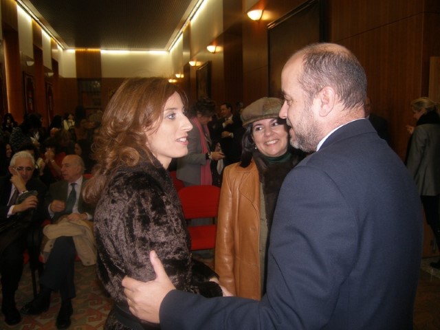 O Parlamento de Galicia recibe a visita dos participantes no I Congreso Nacional de Protocolo