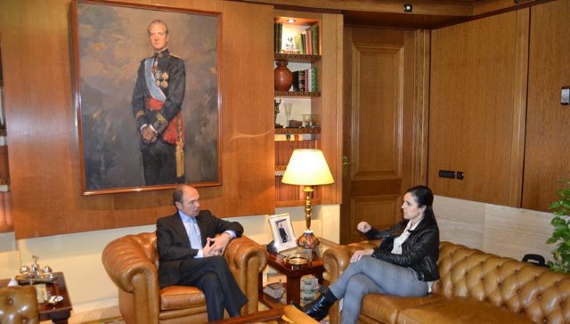 Pilar Rojo presenta ao presidente do Senado o programa de traballo da CALRE 2014