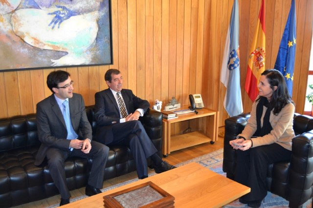 A Presidenta do Parlamento de Galicia recibiu ao Valedor do Pobo, Benigno López, que lle entregou o informe extraordinario sobre Adolescentes e Internet en Galicia