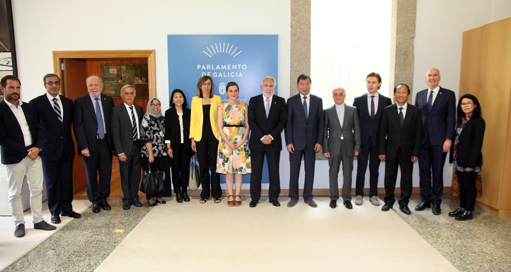 Embaixadores de países da área Asia-Pacifico visitaron o Parlamento de Galicia