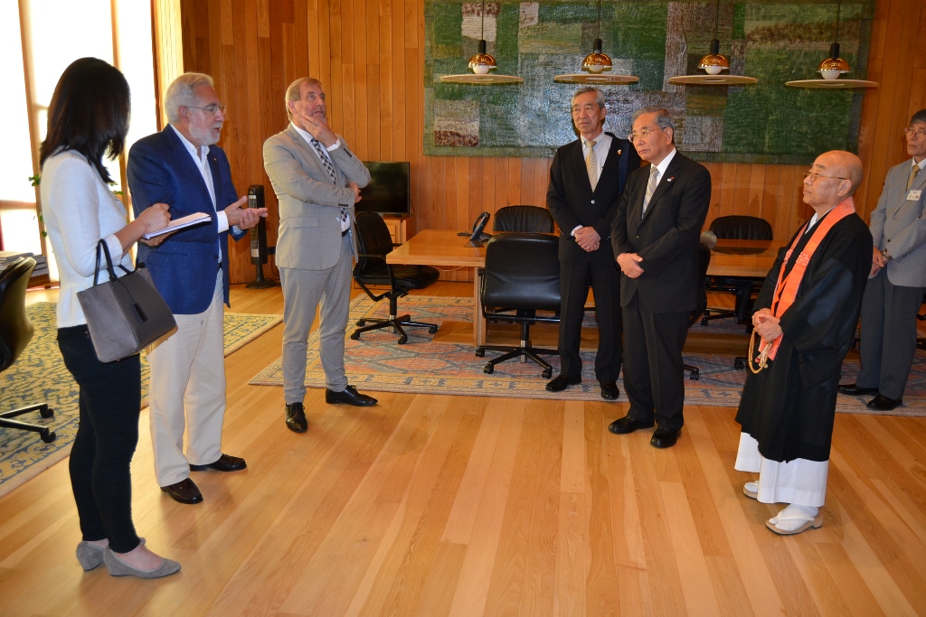 Unha delegación da illa xaponesa de Shikoku visitou o Parlamento de Galicia
