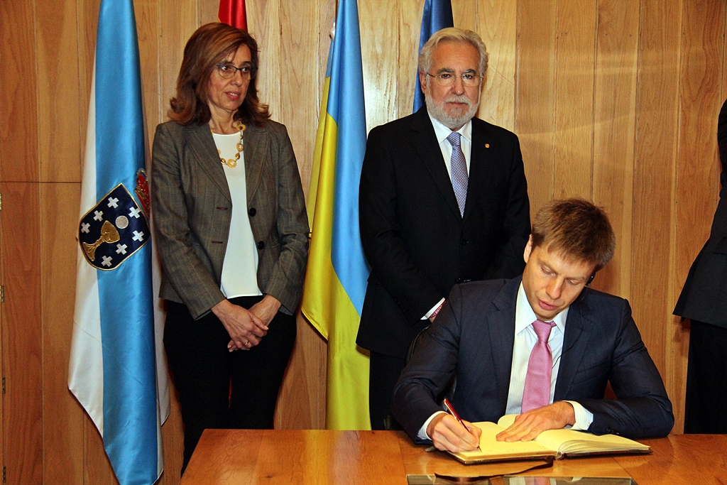 Unha delegación da Rada Suprema de Ucraína visitou a sede do Parlamento de Galicia