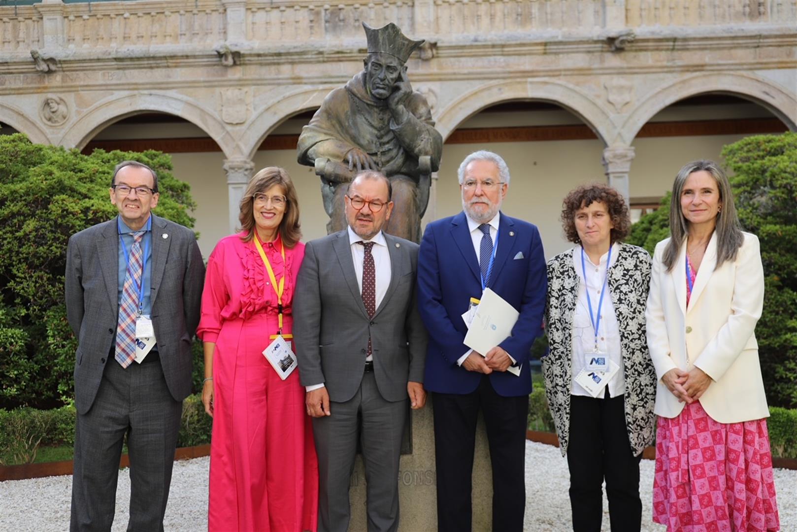 Foto da noticia:Santalices reivindica o “papel determinante” da universidade no desenvolvemento de Galicia