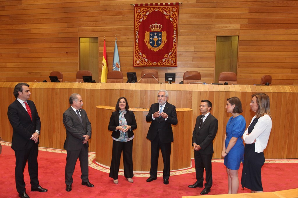 Miguel Ángel Santalices, recibe a la presidenta de Asamblea Legislativa de la Región Autónoma de las Azores.