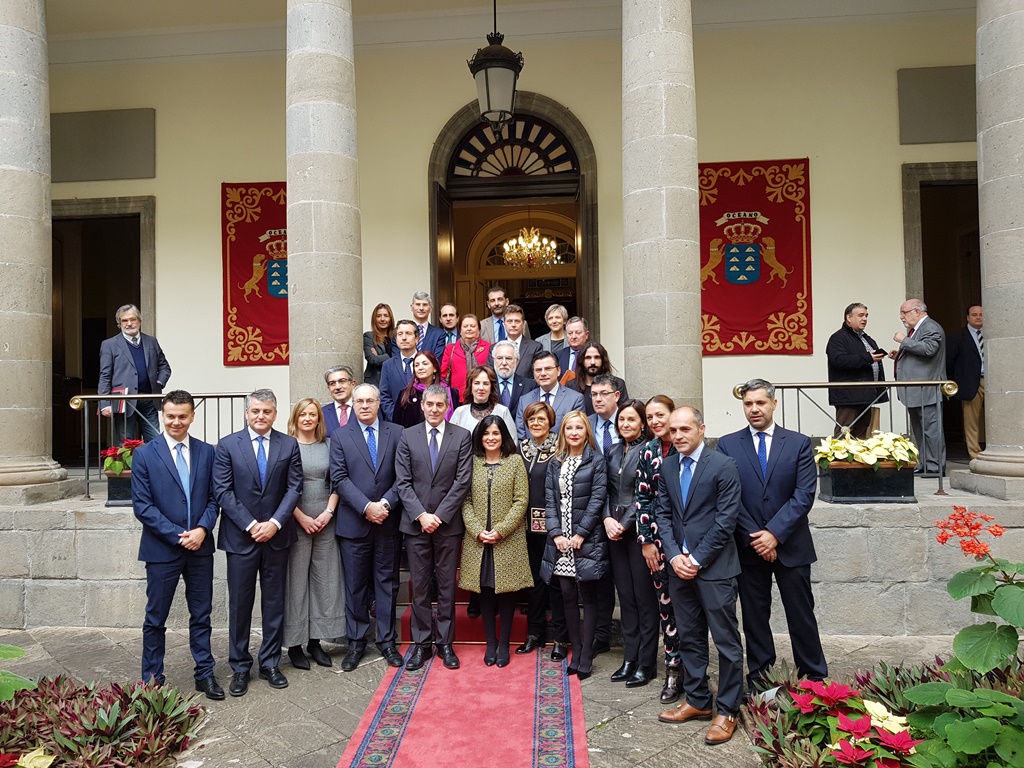 Foto da noticia:A COPREPA reivindica o modelo constitucional e unha democracia representativa máis participativa e respectuosa co Estado de Dereito, logo de aceptar as emendas de Galicia