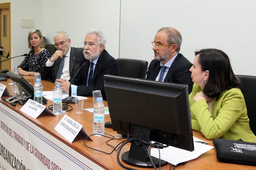 Foto da noticia:Santalices recomenda unha actitude aberta cara as novas formas de xestión e organización do traballo preservando os dereitos laborais