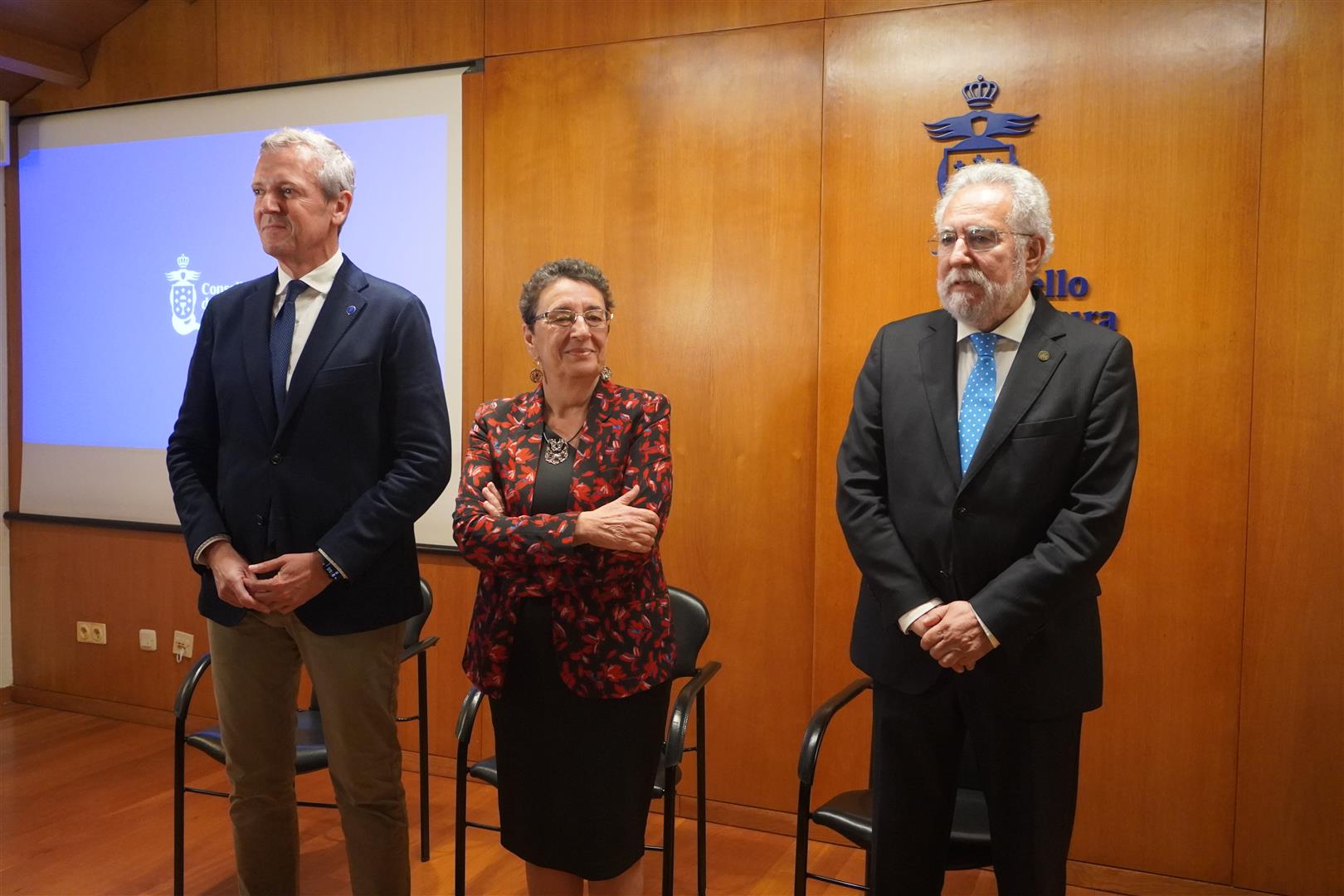 Foto da noticia: Santalices felicita ao Consello da Cultura no seu 40 aniversario, “unha institución indispensable para o presente e para o futuro de Galicia" 