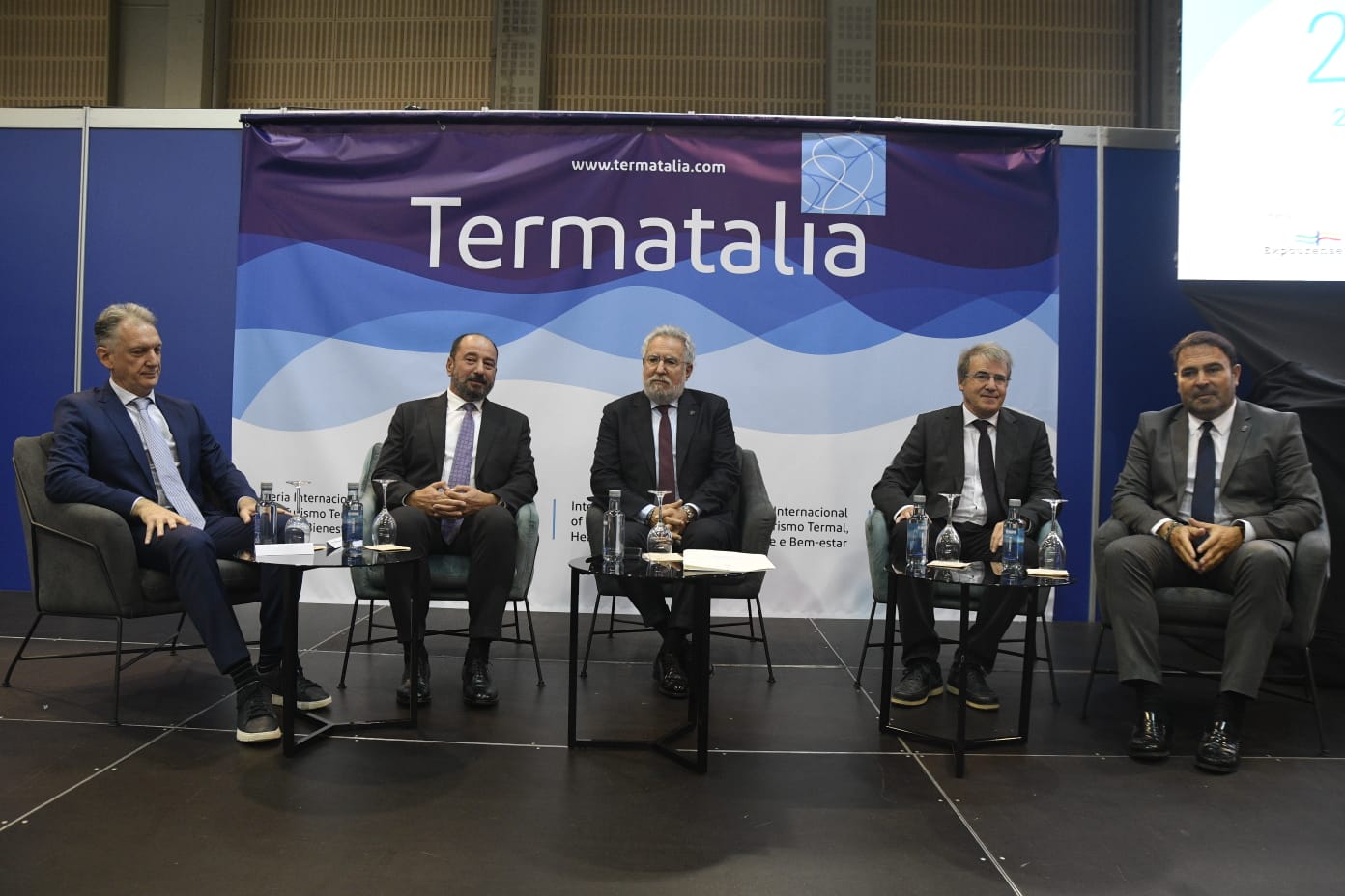 Foto da noticia: O presidente do Parlamento sinala as posibilidades do termalismo para intervir no reequilibrio territorial