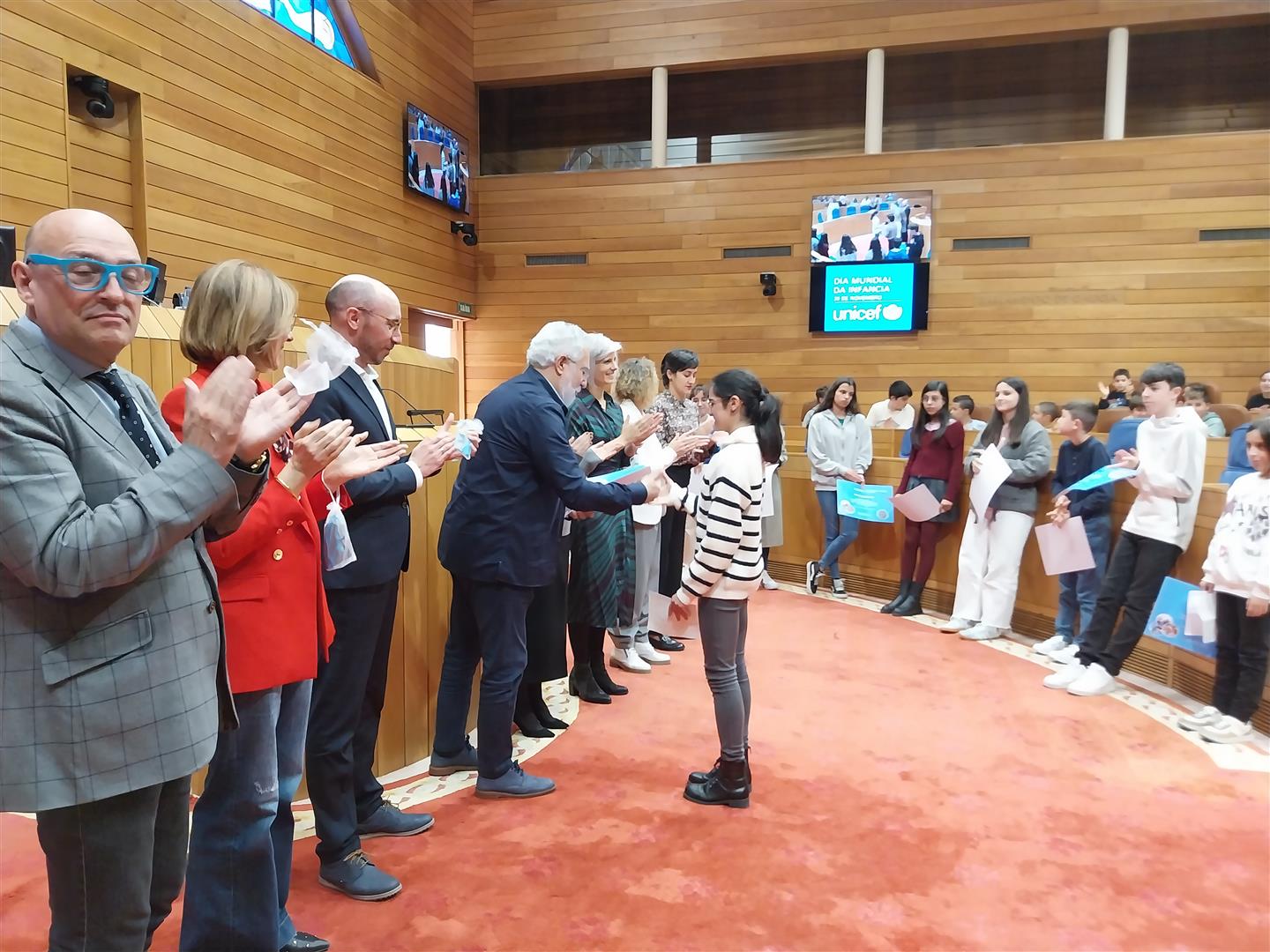 Foto da noticia: Santalices destaca a necesidade de fortalecer as campañas de concienciación na saúde   mental de nenos e nenas