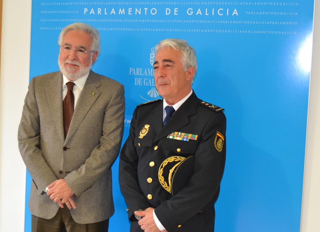 Foto da noticia:O novo xefe superior de Policía de Galicia efectúa unha visita institucional ao Parlamento