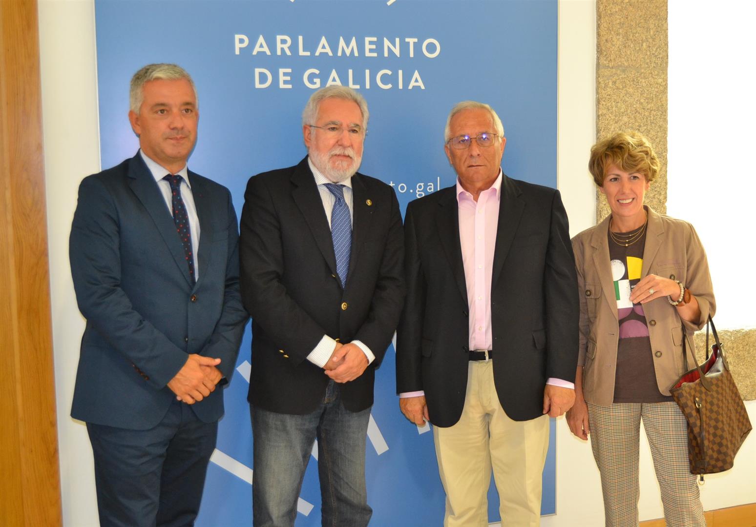 Foto da noticia:Parlamento, Xunta e Foro Enrique Peinador convocan a XXVI Edición dos Premios de Publicidade en Galego