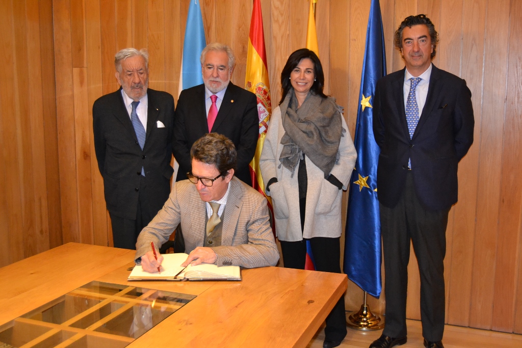 O embaixador de Ecuador visita o Parlamento de Galicia