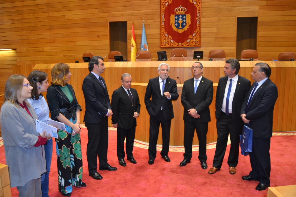O presidente da Cámara de Representantes de Uruguai visita o Parlamento de Galicia