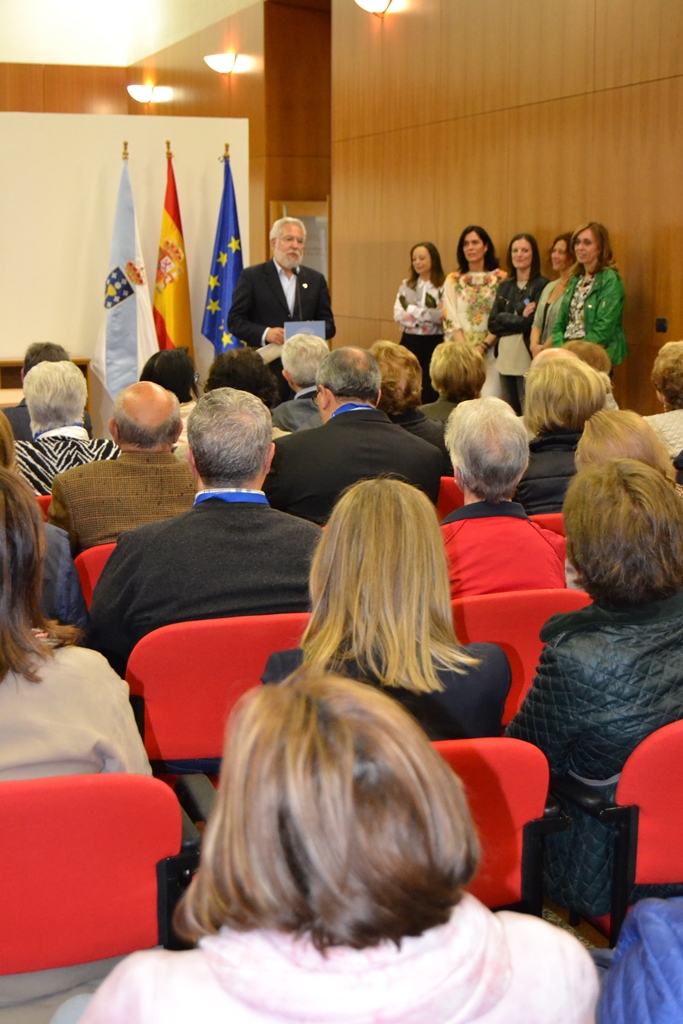 Foto da noticia:O Parlamento de Galicia recibe aos primeiros visitantes do programa semanal de portas abertas