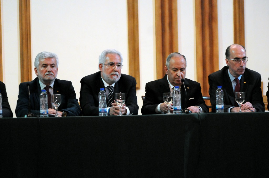 Foto da noticia:O presidente do Parlamento participa na homenaxe da Real Academia de Medicina ao Dr. Rodríguez Míguez, promotor da hidroloxía médica