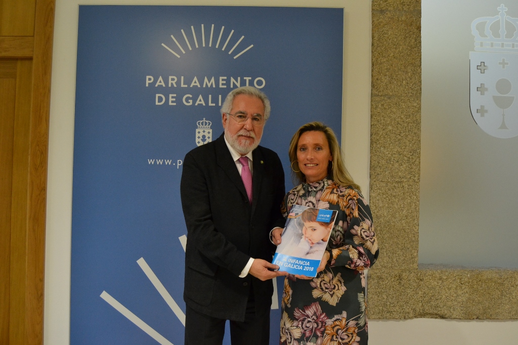 Foto da noticia:UNICEF entrega ao presidente do Parlamento o informe sobre “A Infancia en Galicia 2018”
