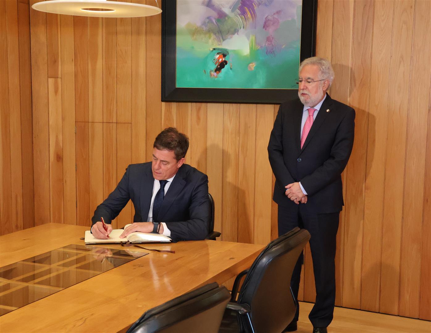 Foto da noticia:Visita institucional do delegado do Goberno ao Parlamento de Galicia