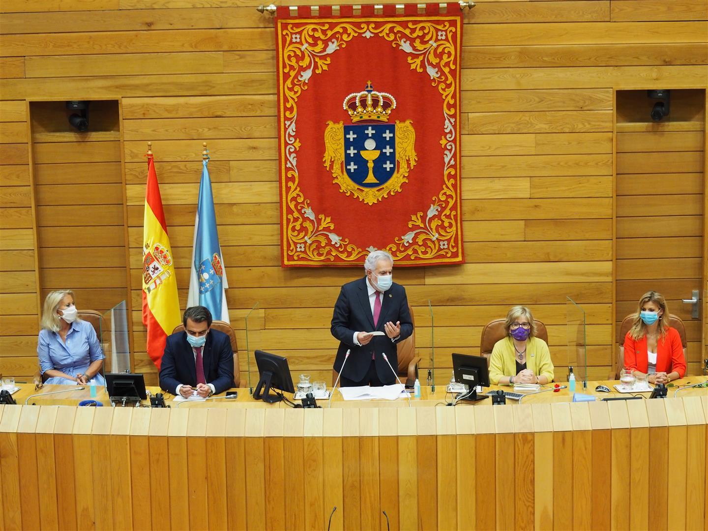 Foto da noticia:Constituída a XI Lexislatura do Parlamento de Galicia
